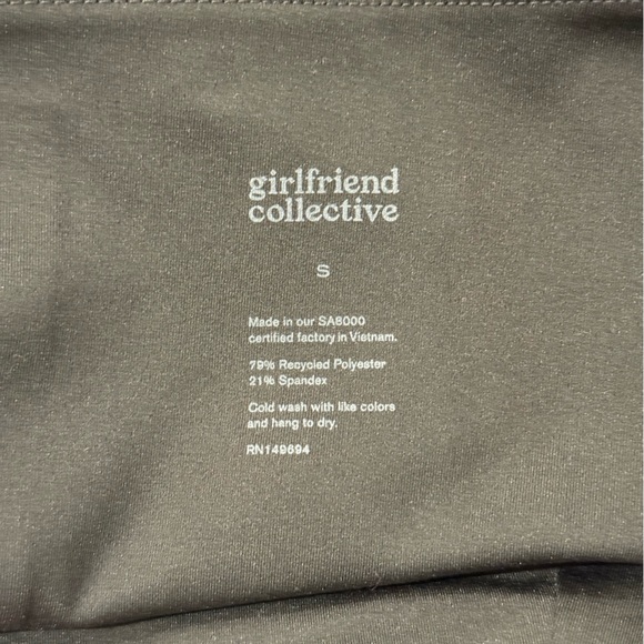 GIRLFRIEND COLLECTIVE Bike Shorts 8 in Black Small sustainable recycled workout - Picture 4 of 5